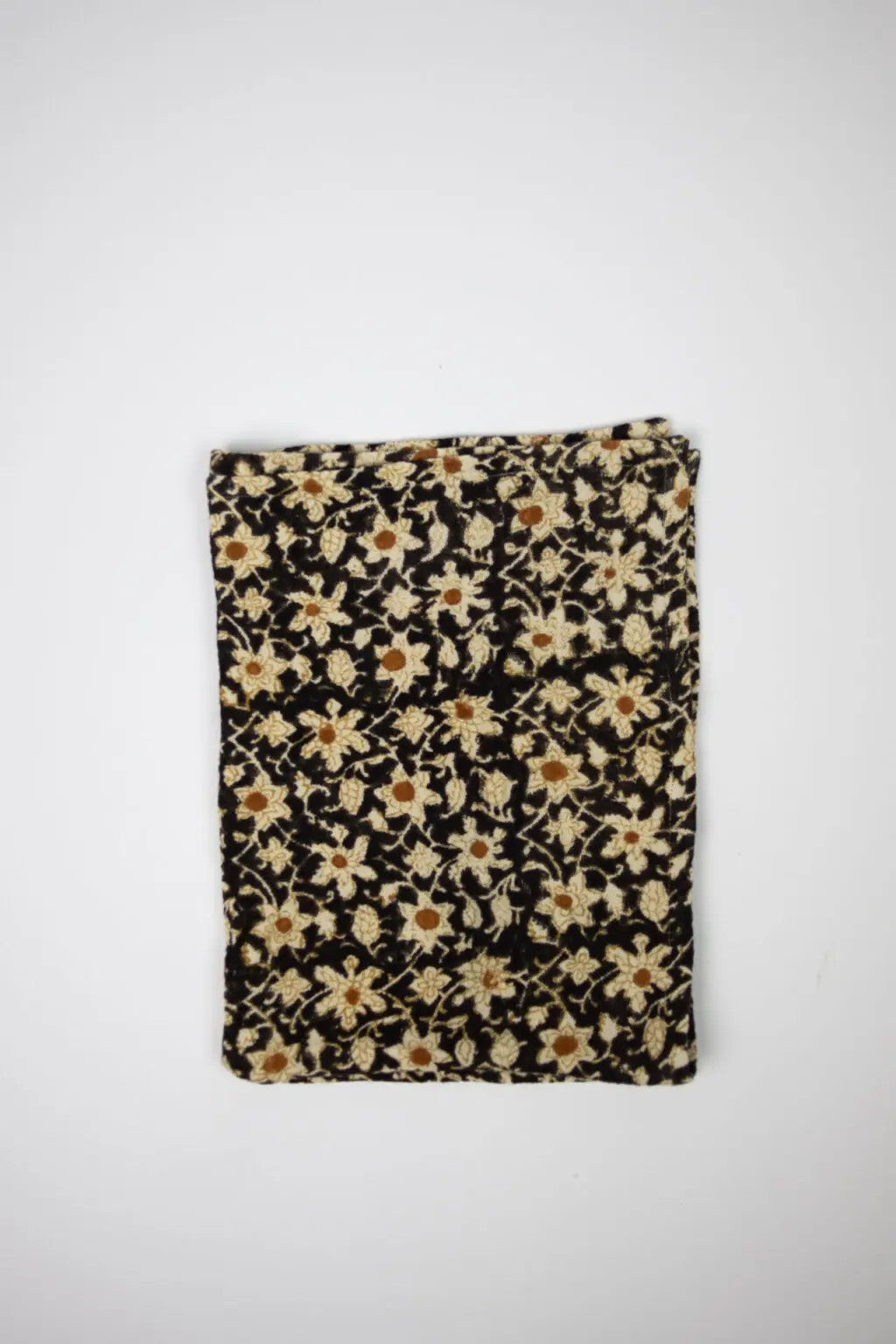 NADINE HANDDUK SVART/BLOMMOR 50X70