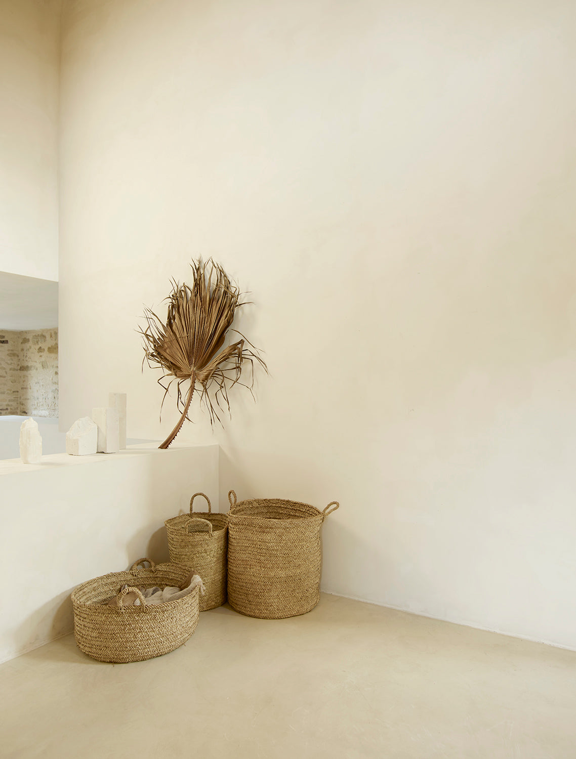 Basket w/Handles Palm Leaves 60x60