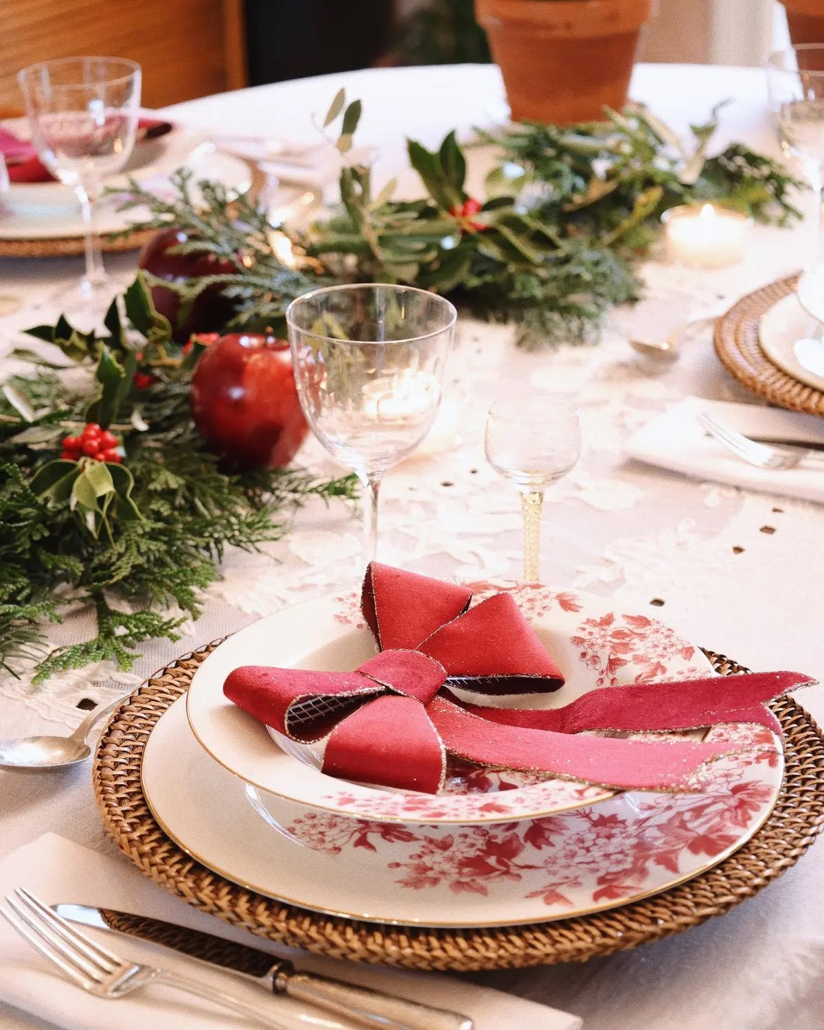 Dinner Plate Burgundy