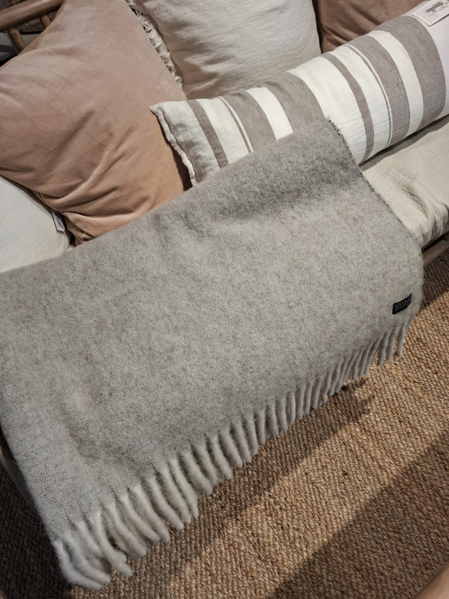 CHUNKY MELANGE THROW SAND