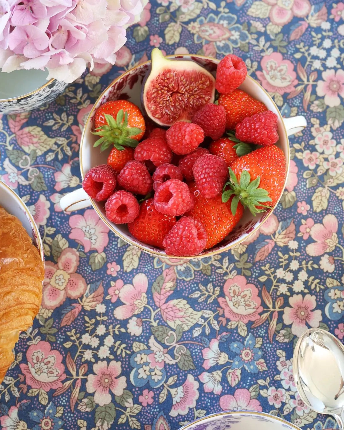 Table Cloth Linen Wild Flower 130x300