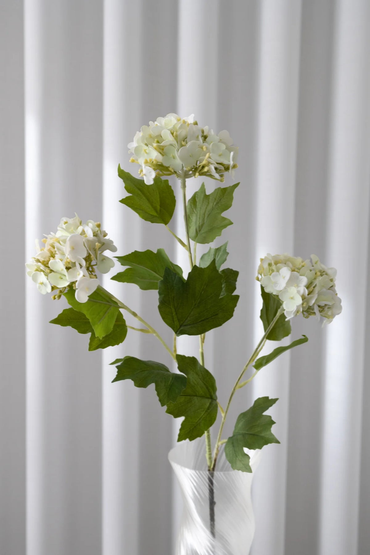 Snowball Hydrangea white 67 cm
