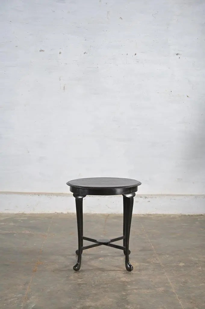 RUNDT SIDE TABLE SVART