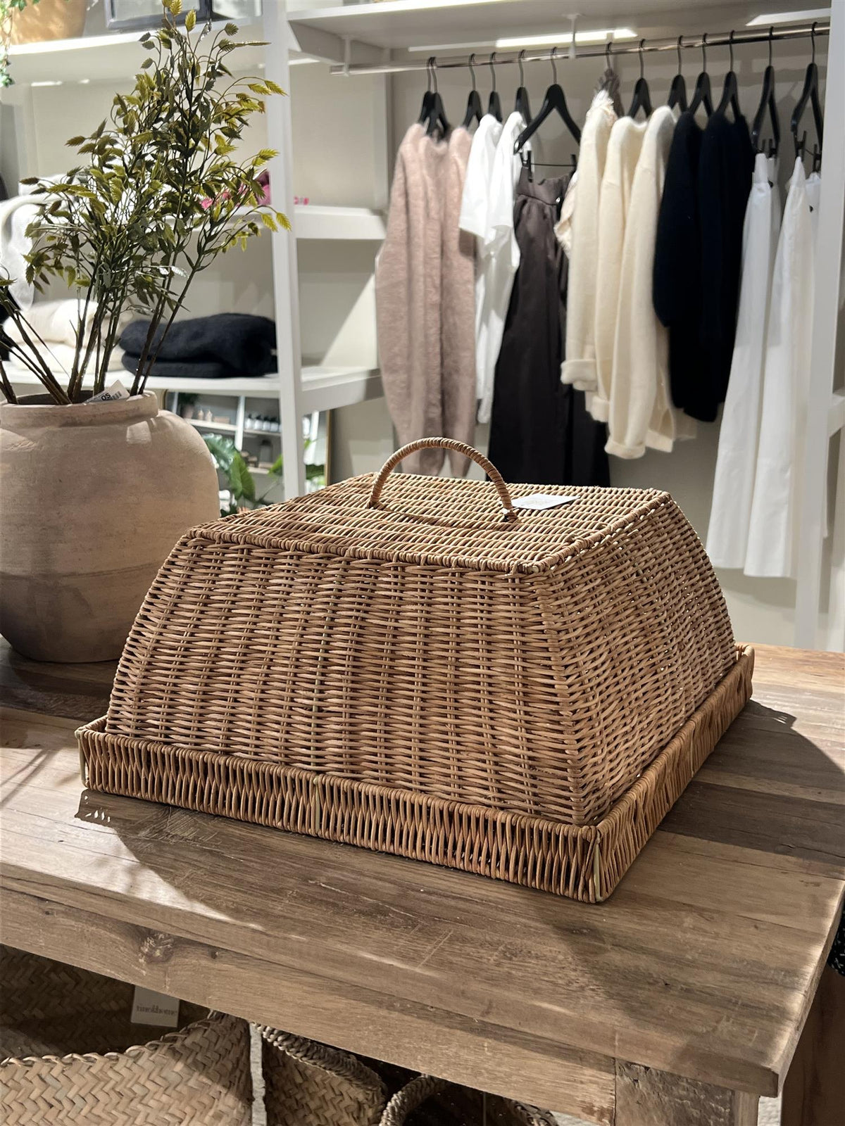 TAYLOR TRAY WITH COVER