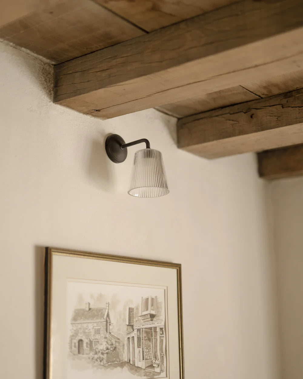 Richmond Small Wall light fluted glass Bronze