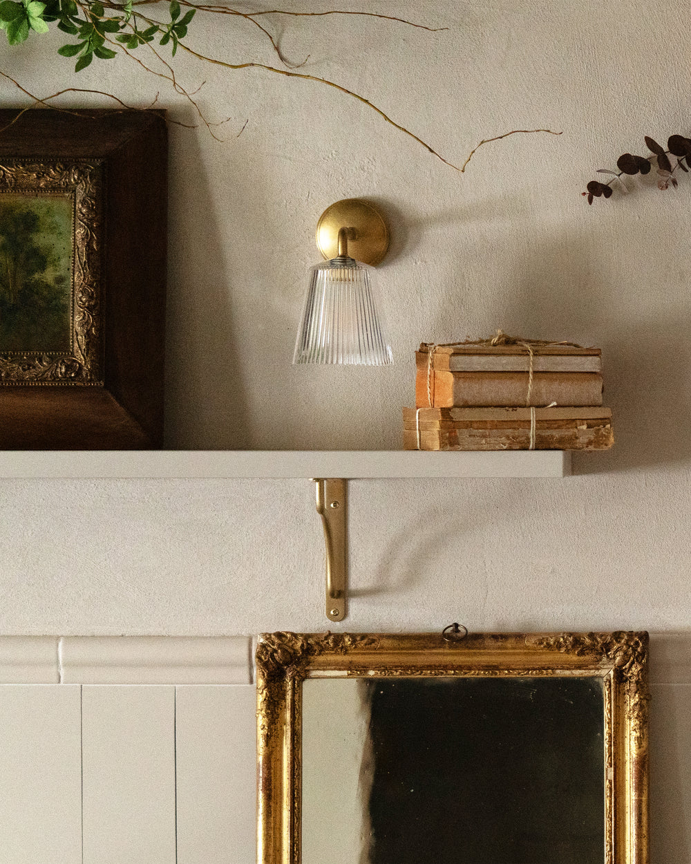 Richmond Small Wall Light Fluted Glass Antique Brass
