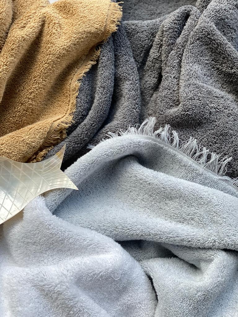 Towel W/Fringes Grey