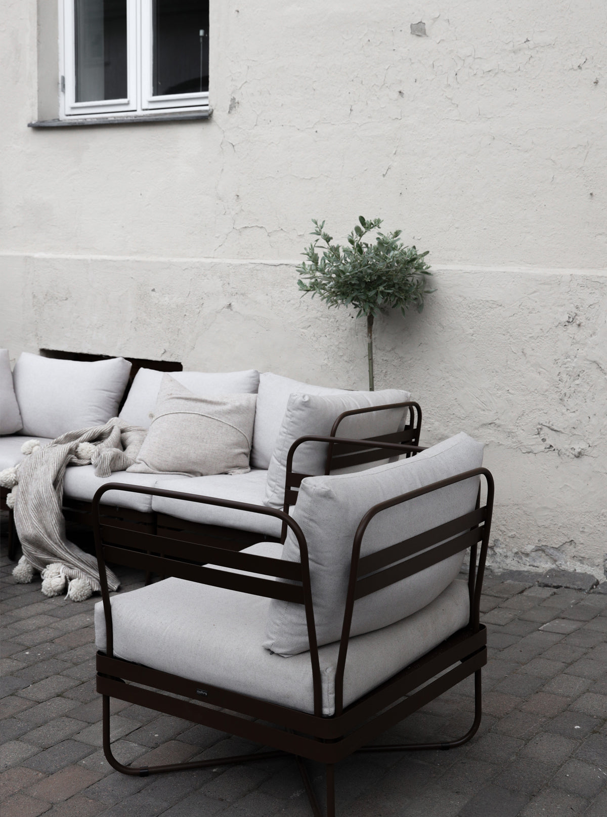 Bris outdoor module sofa