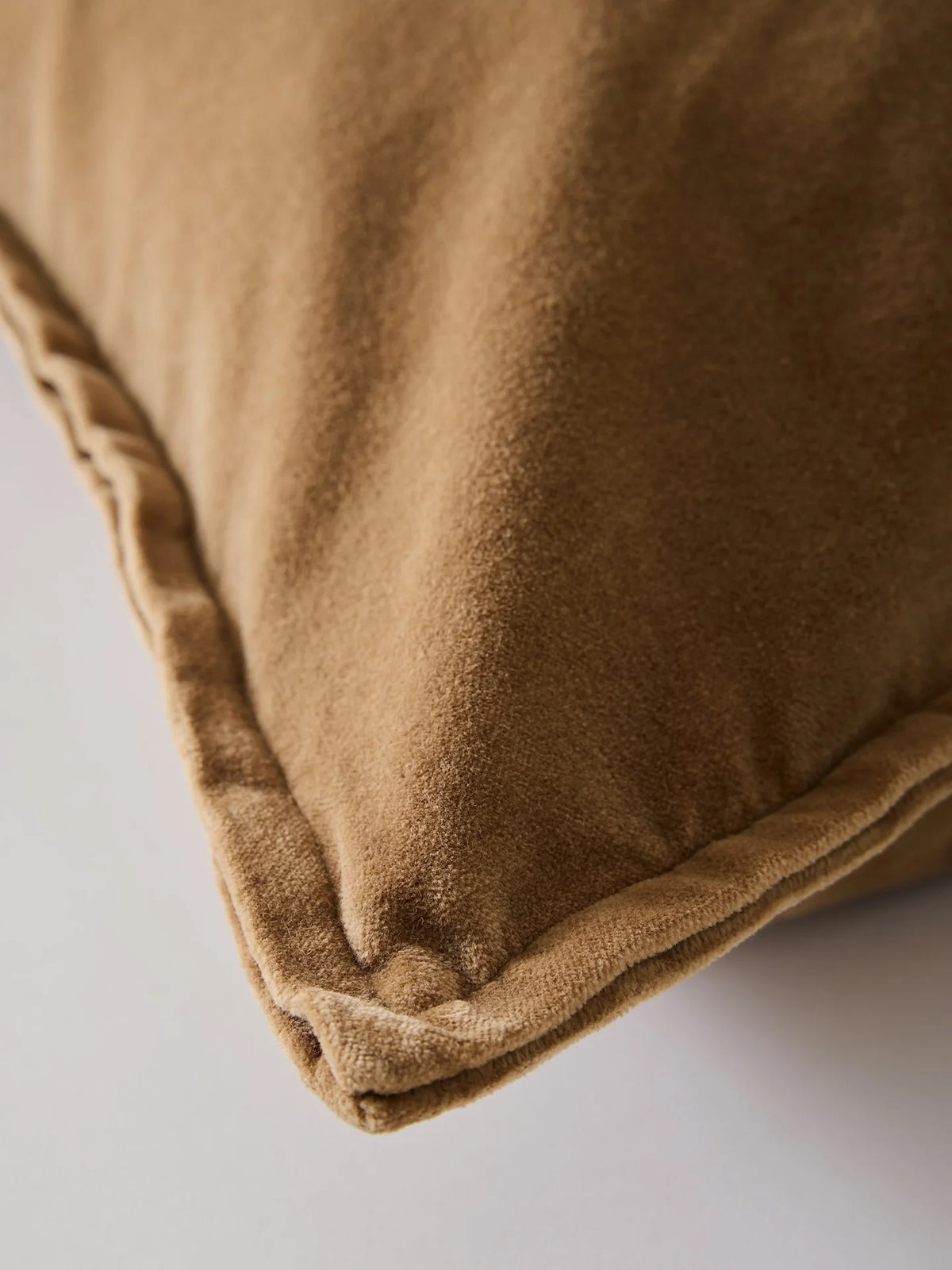 GABRIELLE CUSHION COVER BROWN 50X50