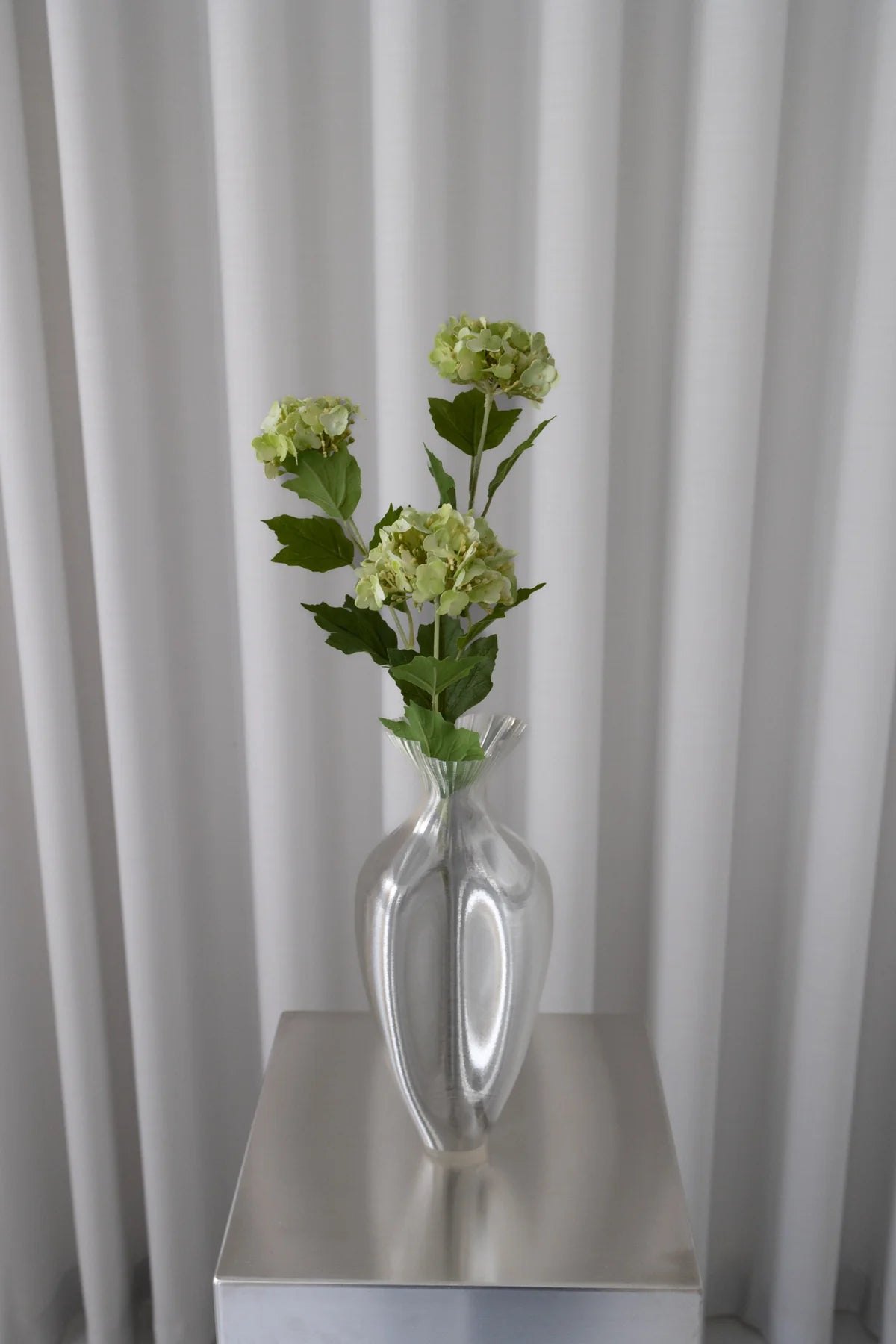 Snowball Hydrangea Nature Green 67 cm
