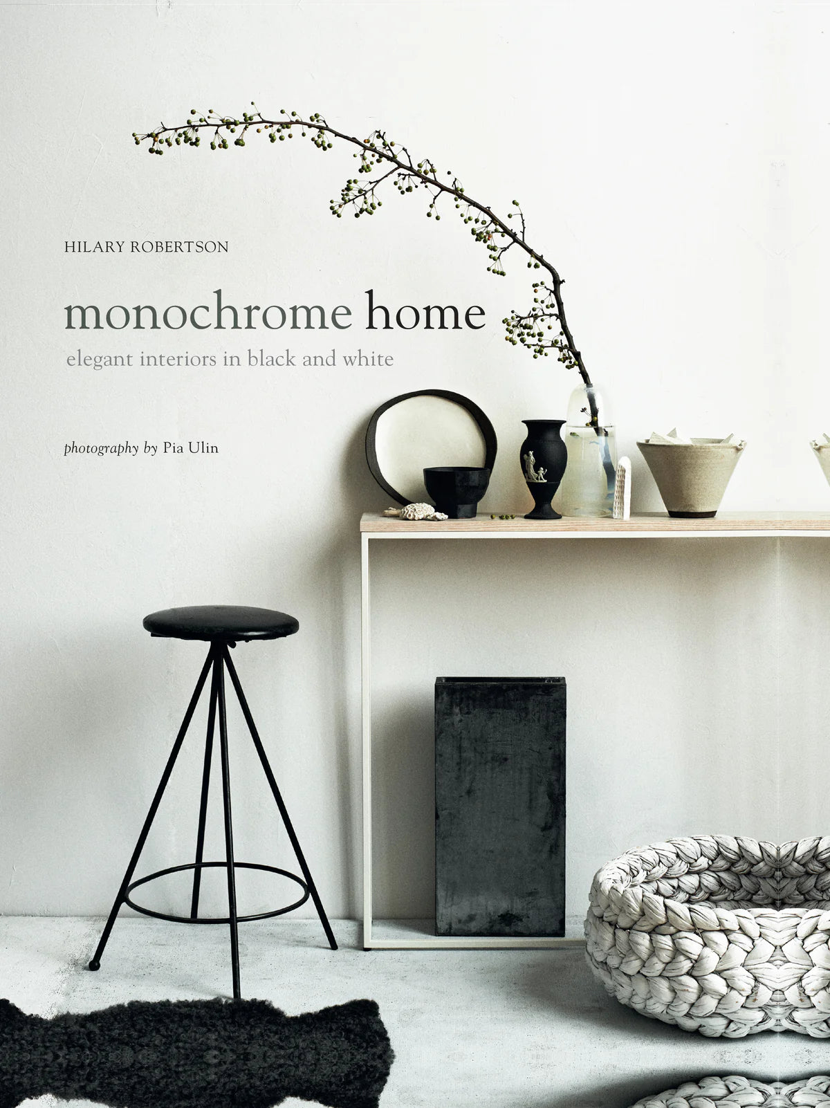 MONOCHROME HOME