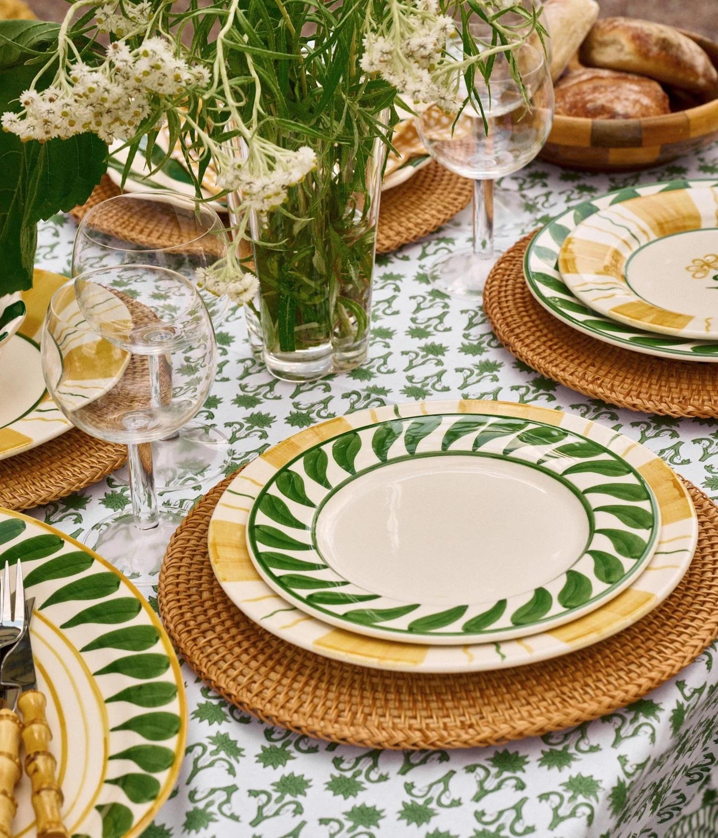 SWIRL SALAD PLATE 22CM GREEN