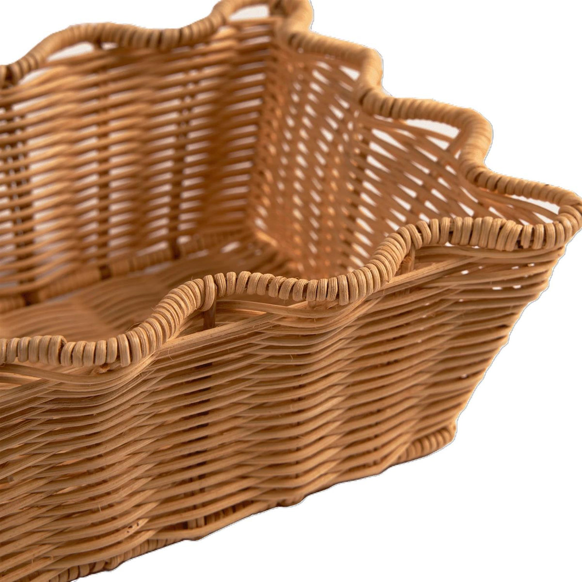 Scallop Rattan basket 20x30 NATURAL